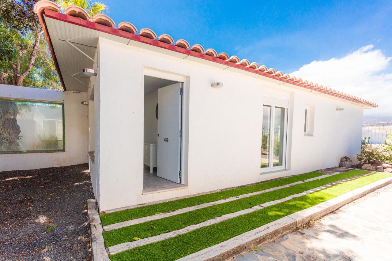 Alamos Park-Stunning Villa In Huge Private Grounds San Miguel de Abona Exterior photo